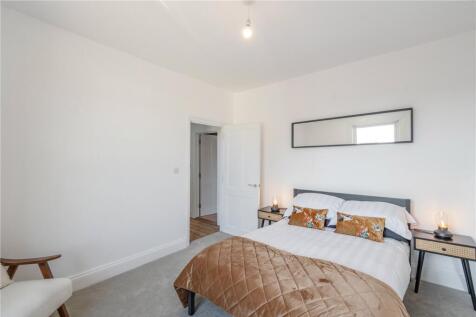 Double Bedroom 2 P3