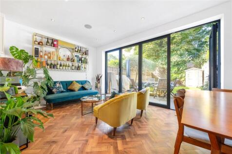 Kitchen/Reception