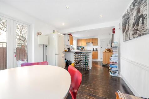 Diner/ Kitchen