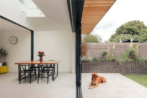 Dining/Garden