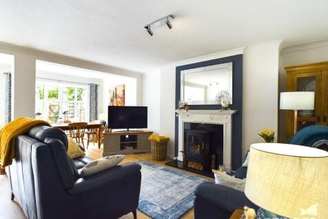 28 Stanmore Garde...