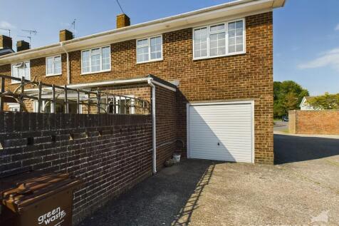 28 Stanmore Garde...