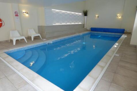 COMMUNAL POOL
