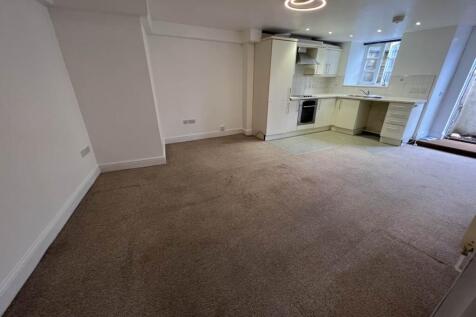 LOUNGE KITCHEN