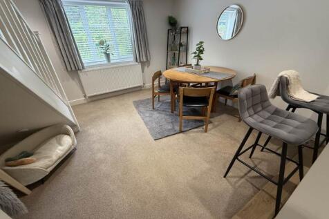 Dining Room (2)