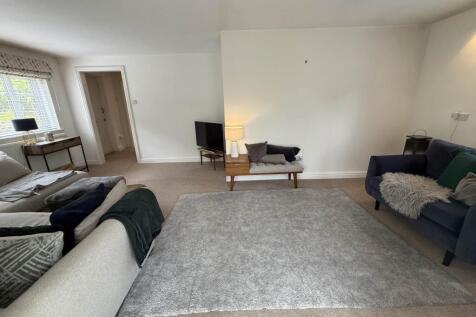 Living Room (3)