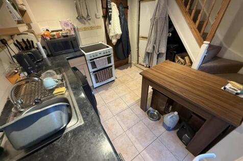 Kitchen (2)