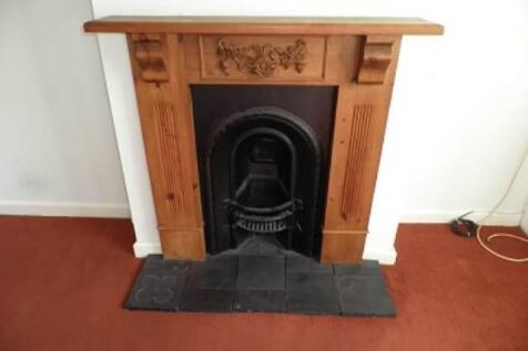 FEATURE FIREPLACE