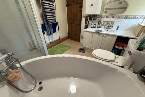 Bathroom (2)
