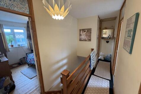 UPSTAIRS LANDING
