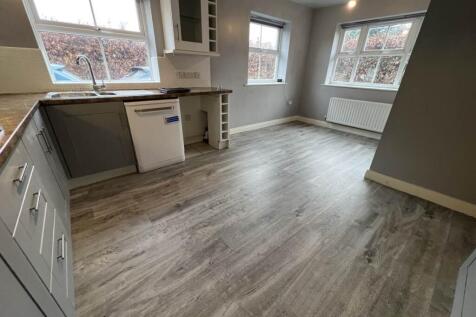 KITCHEN DINING AREA