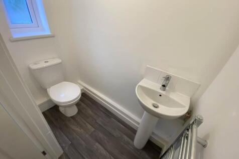 DOWNSTAIRS CLOAKROOM