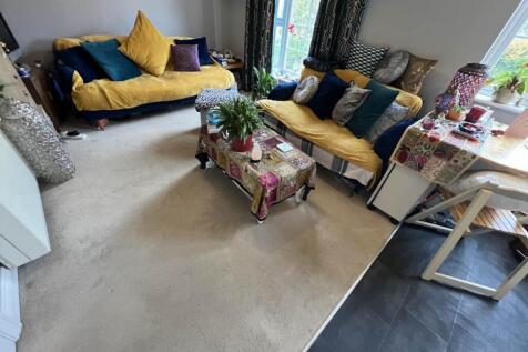 LOUNGE 3