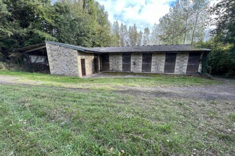 STABLES
