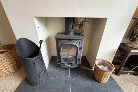 LOG BURNER