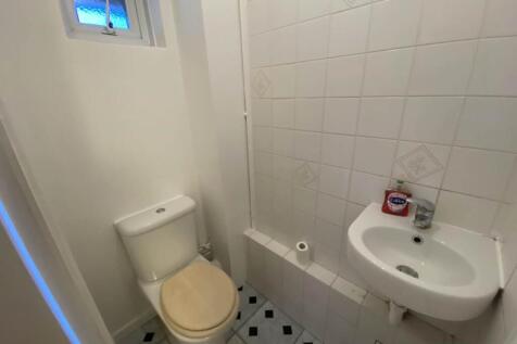 DOWNSTAIRS CLOAKROOM