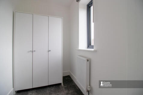 Walk-in wardrobe