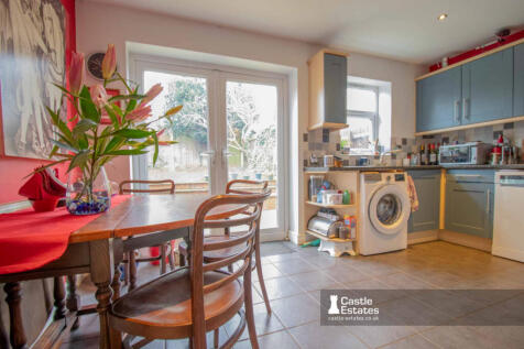 Kitchen &amp; Dining