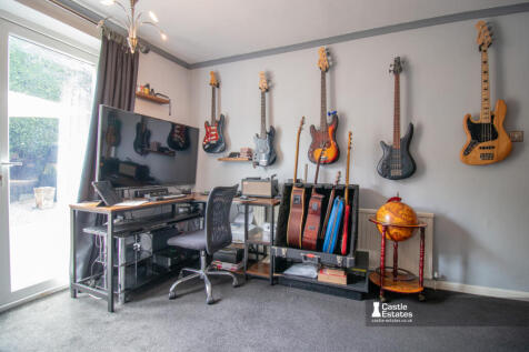 Bedroom/Study