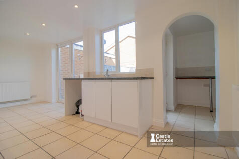 Kitchen &amp; Utility