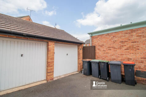 Garage &amp; Driveway