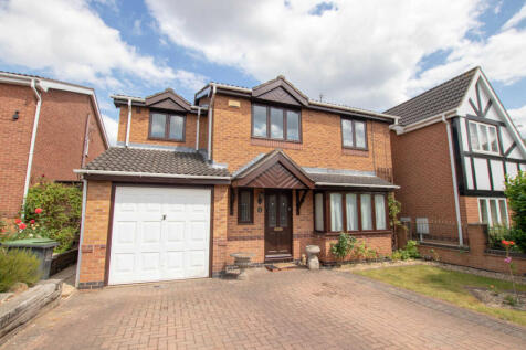 5 bedroom Detached for rent