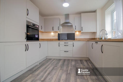 Kitchen &amp; Dining