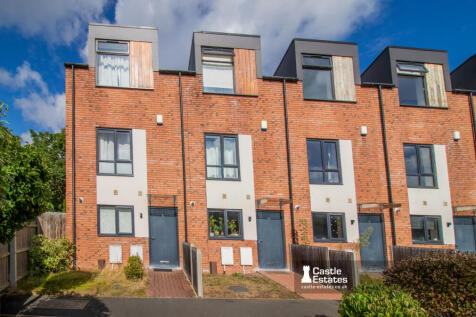 Three bedroom house to rent