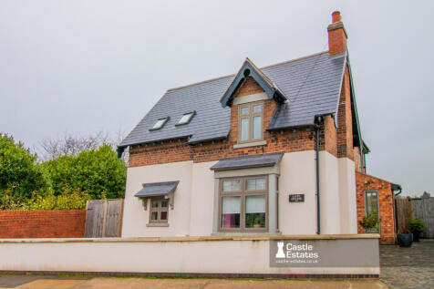 Four bedroom house for rent