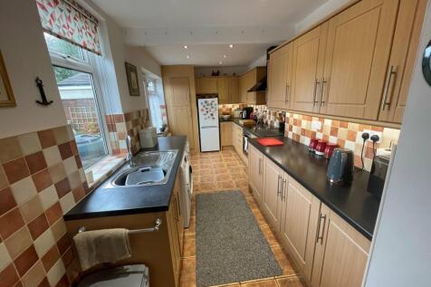 Fitted Kitchen