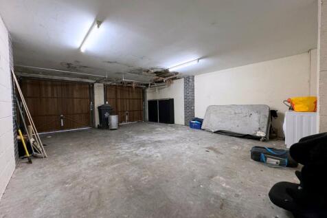 Double Garage