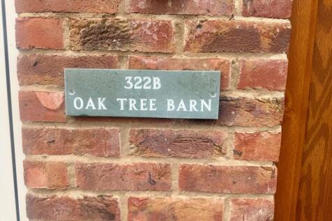 Oak Tree Barn