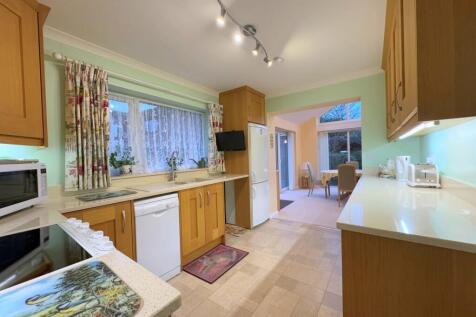 Fitted Kitchen