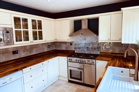 Fitted Kitchen