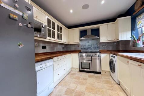 Fitted Kitchen