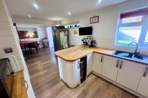 Fitted Kitchen