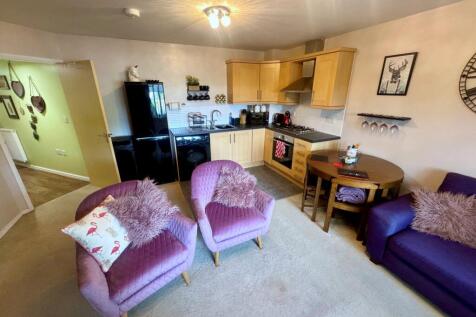 Open Plan Kitchen/Living Area