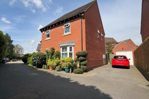 Driveway/Garage
