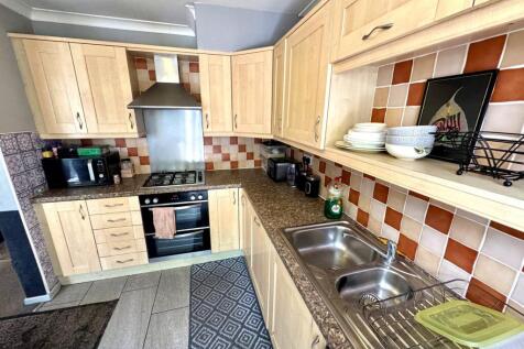 Fitted Kitchen