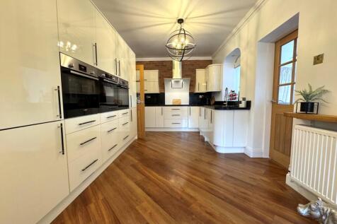 Fitted Kitchen