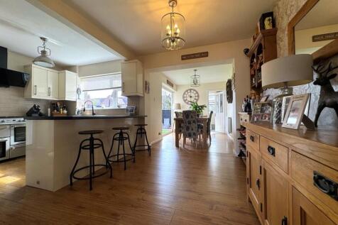 Fitted Kitchen/Dining Room