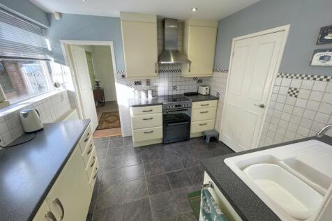 Fitted Kitchen