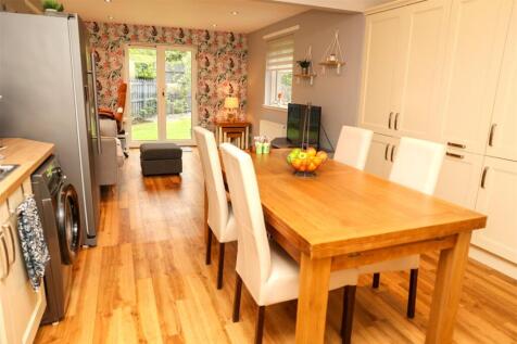 Kitchen/Family Room