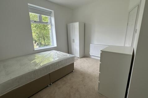 13 Clifton Road