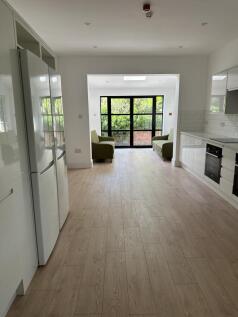 13 Clifton Road