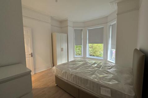 13 Clifton Road
