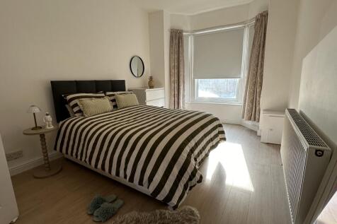 Flat 1 Marsland Road