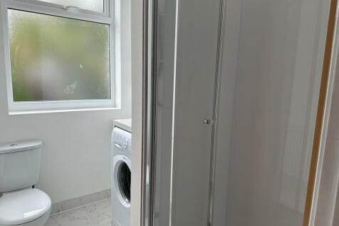 Flat 5 Wilbraham Road