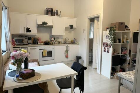 399 Wilmslow Road ft 4