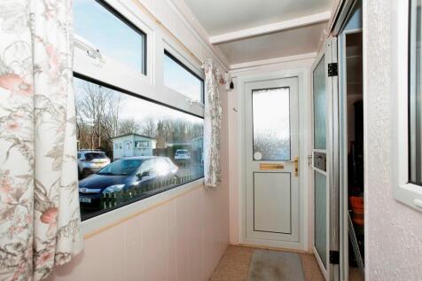 Entrance / Utility